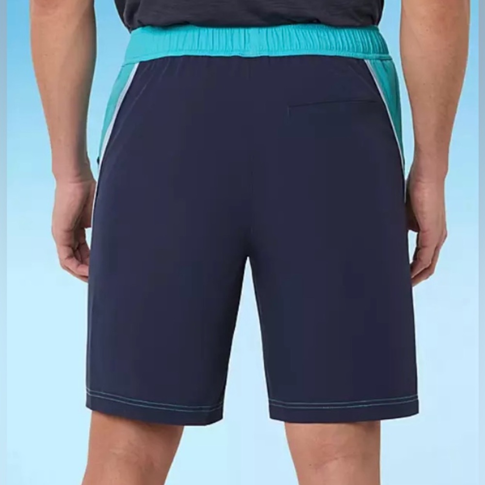 NWT Reebok Men’s B&T 9” Quick Dry Swim Trunks